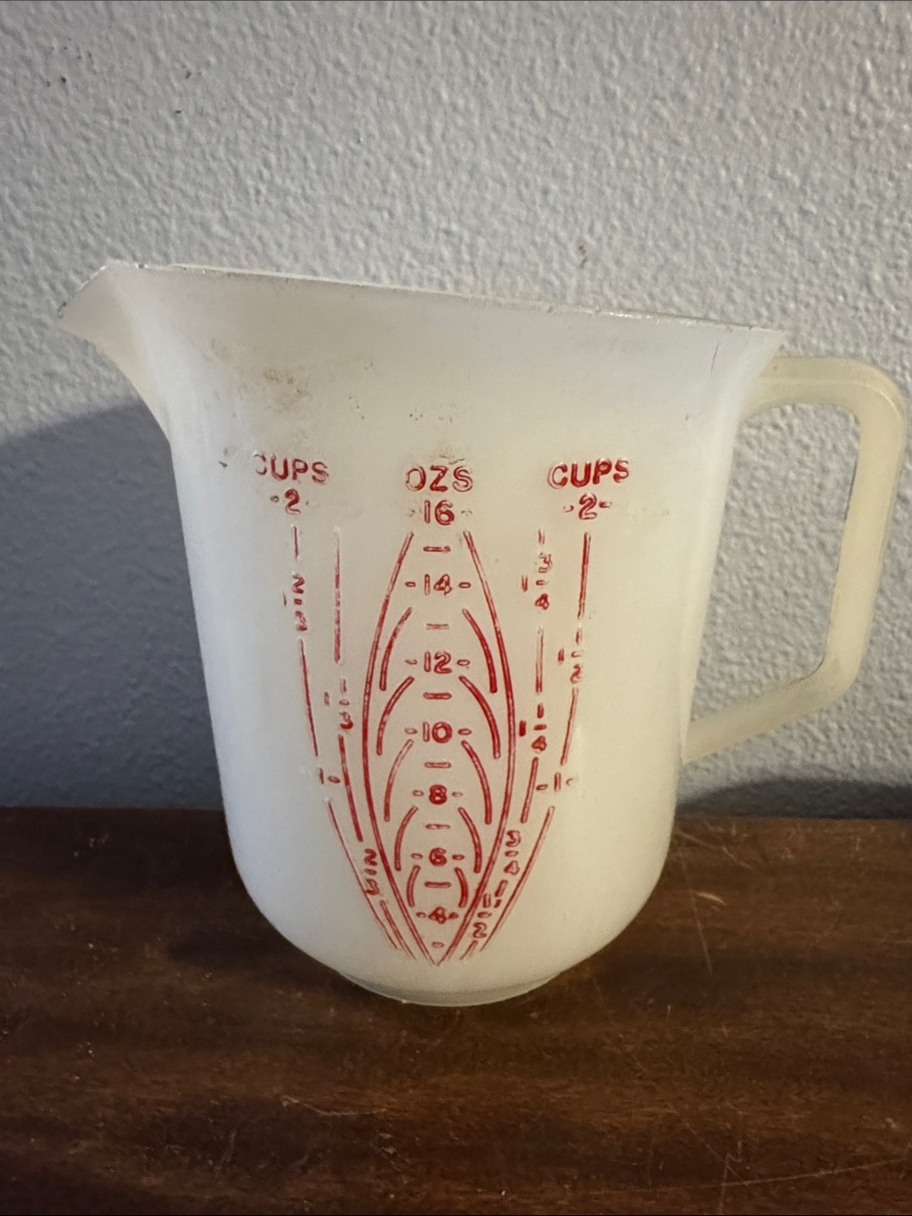 Vintage Tupperware 134 2-Cup 16 oz. Liquid Measuring Cup Pitcher